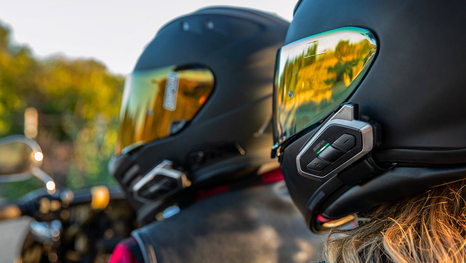 Helme mit integriertem Bluetooth