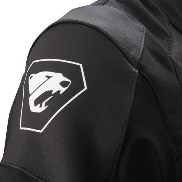 Bering Khilmore Schwarz