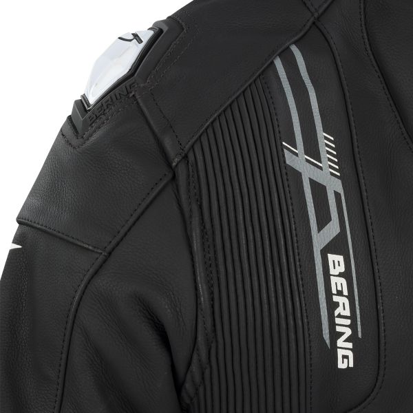 Bering Snap Black White