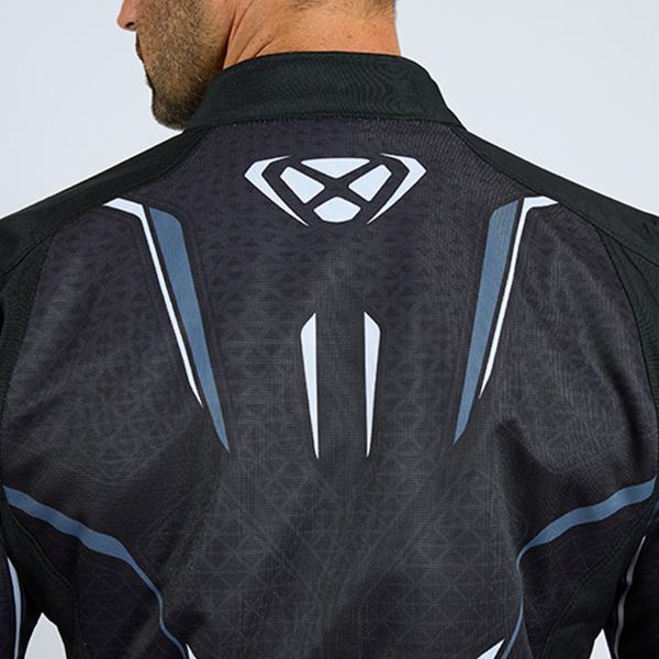 Ixon Demoniak Black White