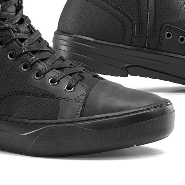 Falco Lennox 3 Matt Black