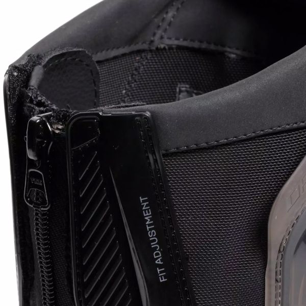 Dainese Torque 4 S Black Red Lava