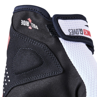Five E2 White Black Red