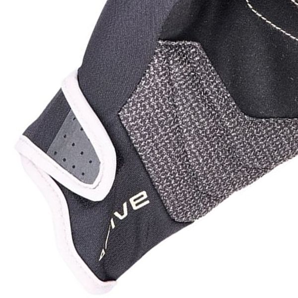 Five TFX5 Woman Sand