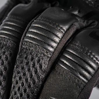 Ixon RS2 Full Black