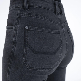 Knox Women Colton Skinny Short Black