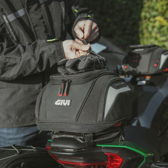 Givi Satteltasche Tanklock Easy 07 14L