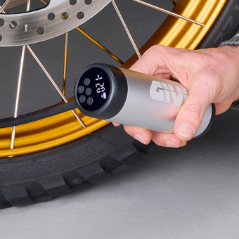 Givi Batteriebetriebener Kompressor